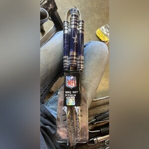 Brand new  Dallas Cowboys 3 piece bbq set